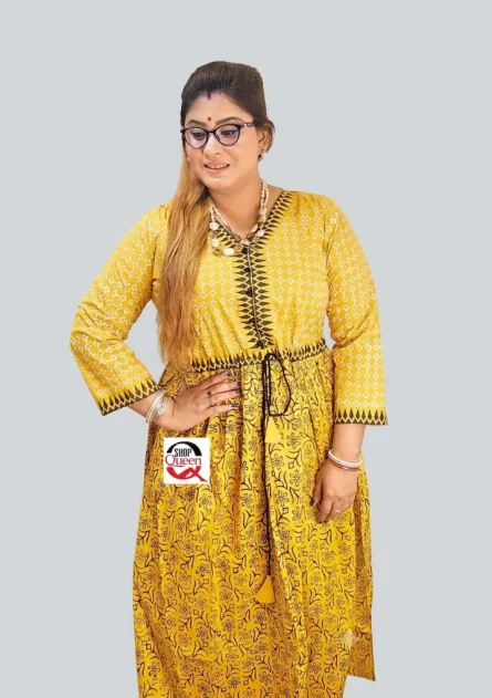 পিওর কটন হাতের কাজ ও কাঠ ব্লকের পকেট কূর্তি - Image 3
